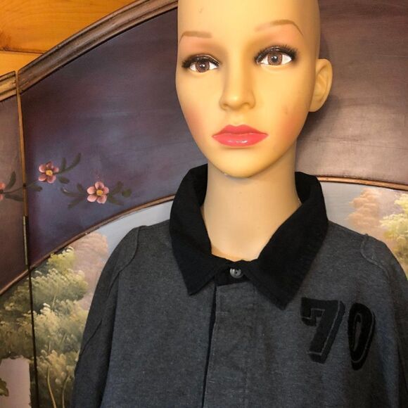 Old Navy Dk Gray Pullover Collared Shirt- XL - Picture 3 of 8